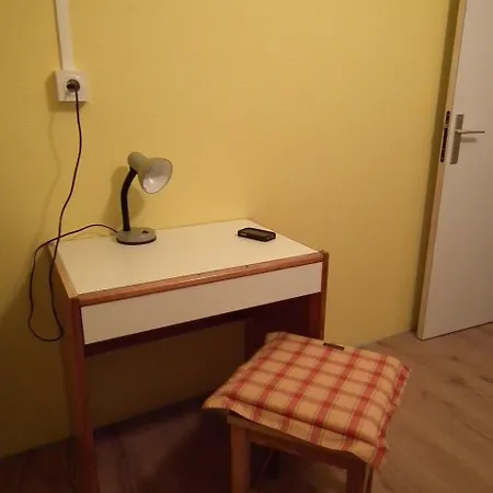 Hostel Friendly *