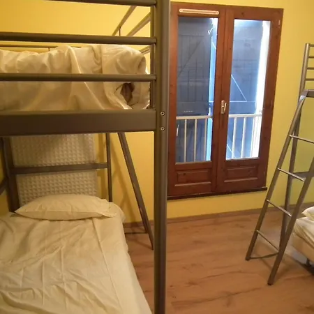 Hostel Friendly *